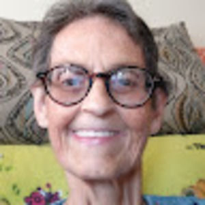 Meet your Posher, Debbie